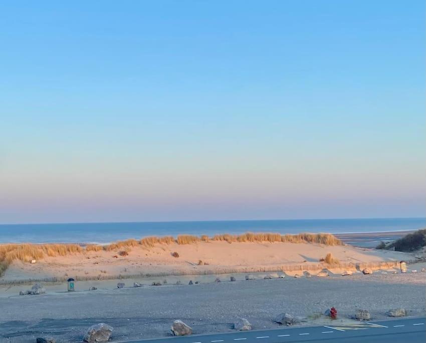 Studio Entre Mer Et Dunes Avec Balcon Vue Laterale Mer 50M Plage Pour 3 Pers Wifi Menage Compris Fort-Mahon-Plage Esterno foto