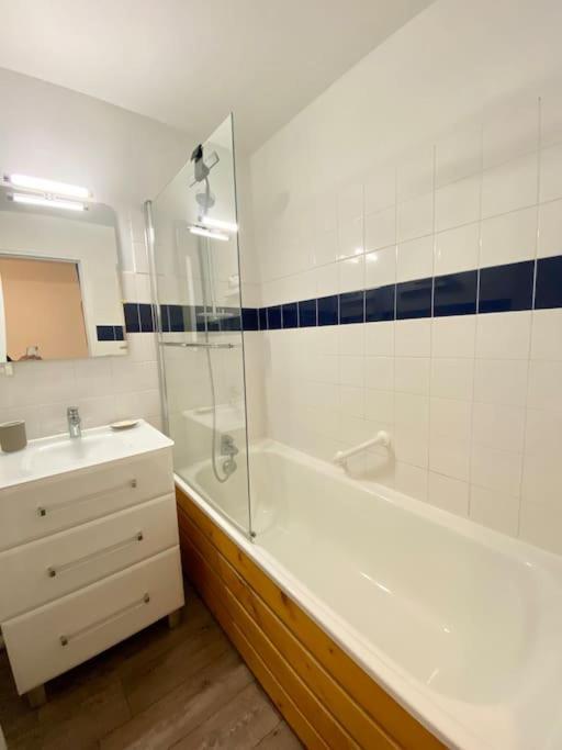 Studio Entre Mer Et Dunes Avec Balcon Vue Laterale Mer 50M Plage Pour 3 Pers Wifi Menage Compris Fort-Mahon-Plage Esterno foto